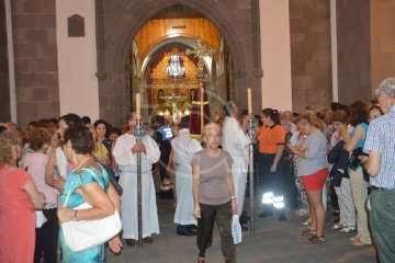 Oficios religiosos del mediodía y procesión del Santo Cristo de Telde (Foto TA)